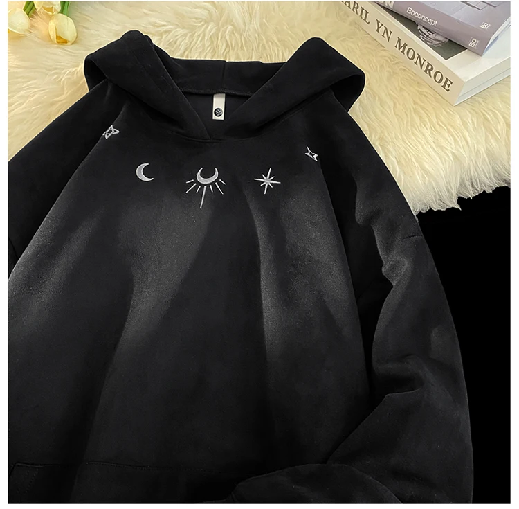 New Suede Sweatshirt Men Retro Street Loose Hoodie Embroidery Pattern Gothic Style Hooded Sweatshirt Autumn Male Sweatshirts